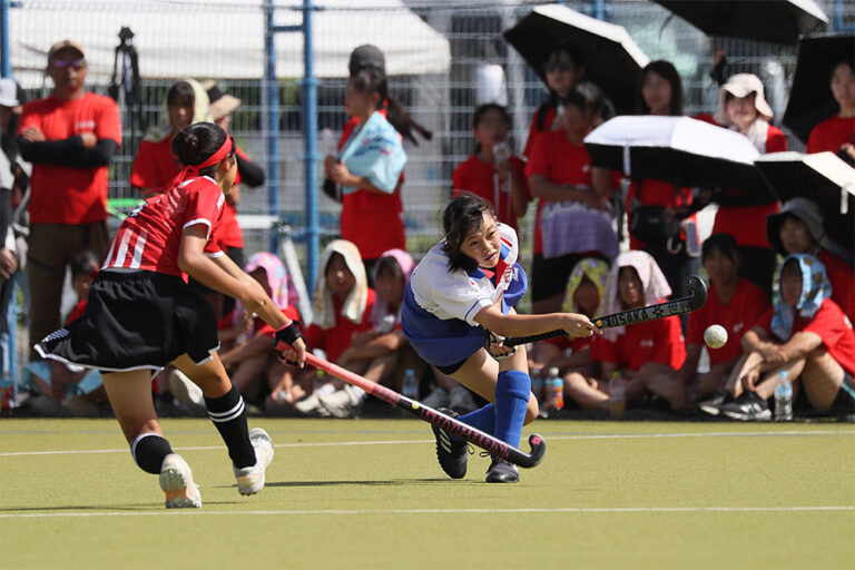 第56回 全日本中学生女子選手権大会 大会最終日 準決勝 (朝日中学校 vs 岩手U-15ホッケークラブ) の様子 (2026/8/17) Photo by 佐藤茂樹
