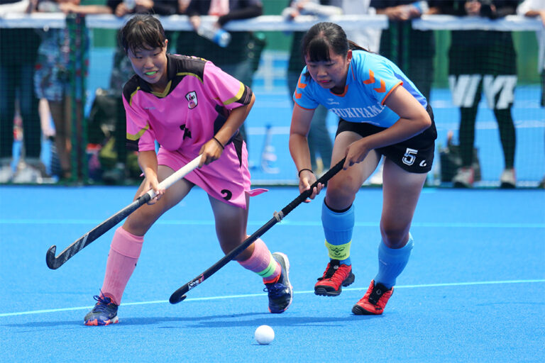 第49回 全日本中学生選手権大会 最終日 女子決勝戦 (小矢部市立大谷中学校 (富山県) vs 米原市立伊吹山・長浜市立虎姫中学校 (滋賀県) )の様子 (2019/8/19) Photo by 西村卓