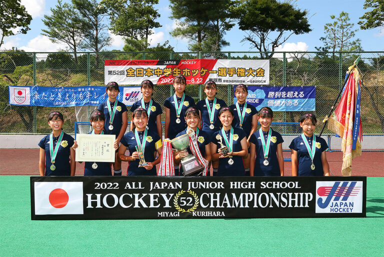第52回 全日本中学生選手権大会 女子優勝・小矢部市立石動中学校 (25大会ぶり・3回目) 2022/8/22 Photo by 鈴崎哲夫